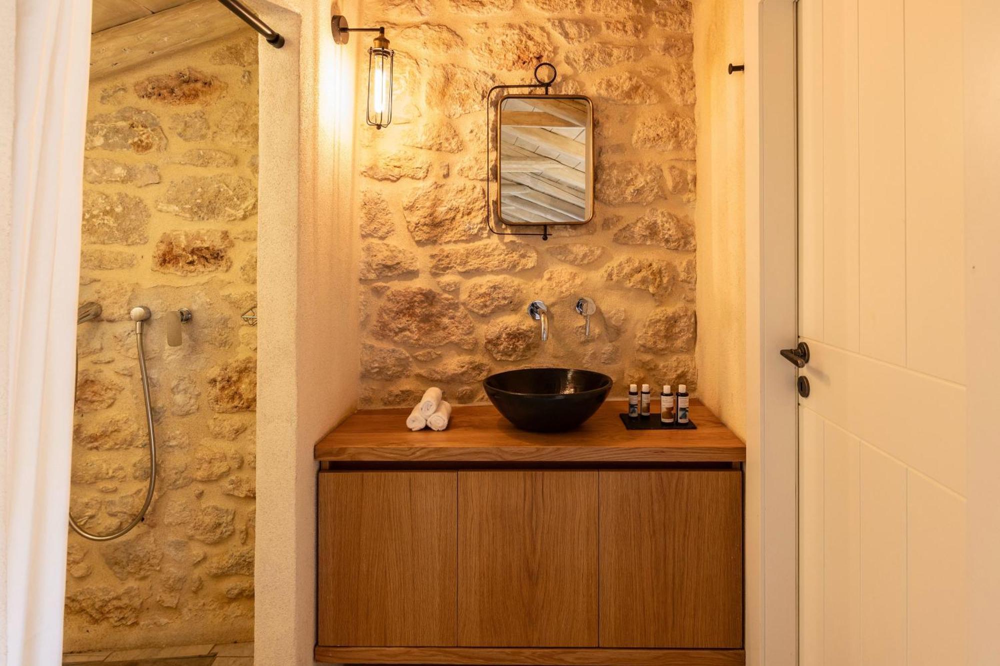 Korona Boutique Hotel Oítilon Dış mekan fotoğraf